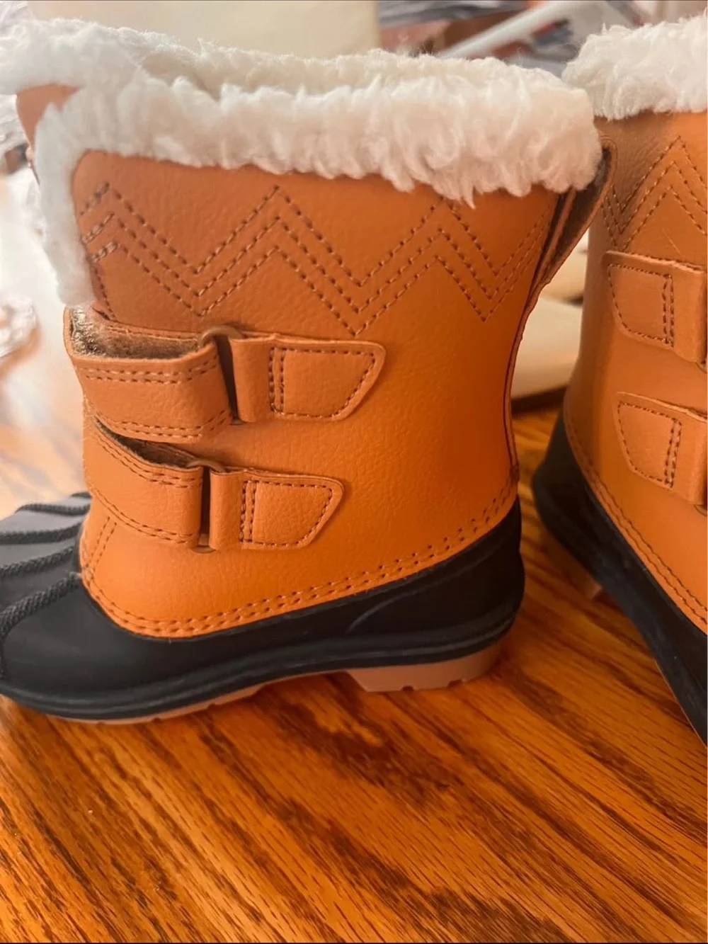 Cat & Jack Orange and Black Kids Winter Boots with White Faux Fur